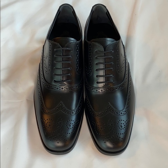Tod’s Black Leather Lace-Ups main image 4